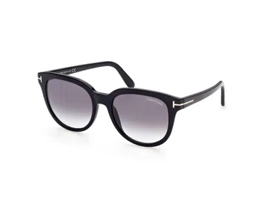 Tom Ford Sunglasses In Glossy Black/smoke Grad