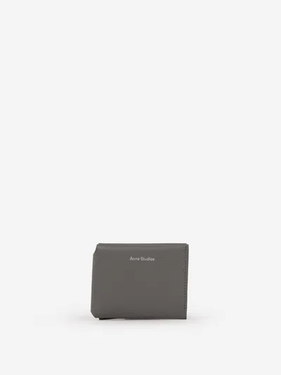 Acne Studios Logo Printed Fold Card Holder In Gris Fosc