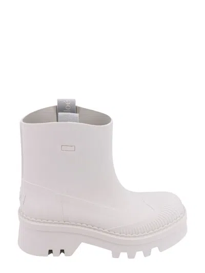 Chloé Round Toe Chelsea Boots In White
