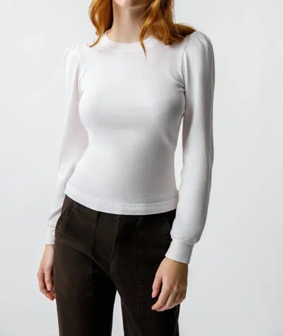 Amo Girly Thermal Top In Natural In White