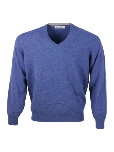 Brunello Cucinelli 100% Cashmere V-neck Sweater With Contrasting Profile In Blu