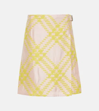 Burberry Checked Miniskirt In Pink