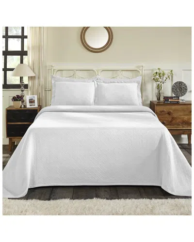 Superior Jacquard Matelasse Basketweave 3pc Bedspread Set In White