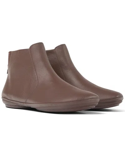 Camper Right Nina Leather-trim Chelsea Bootie In Brown