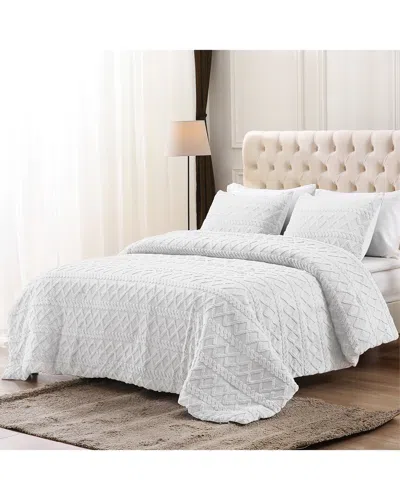 Feather & Loom Three-dimensional Carved Plush Comforter Set In White