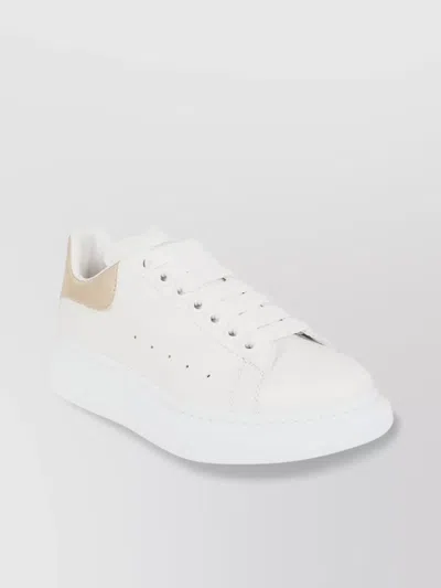 Alexander Mcqueen Sneakers In Bianco