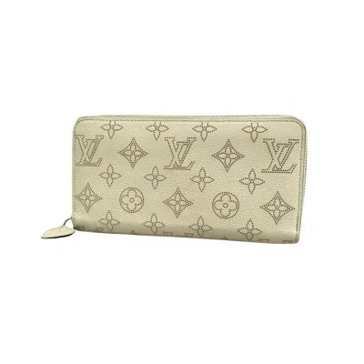 Pre-owned Louis Vuitton Portefeuille Zippy Leather Wallet () In White