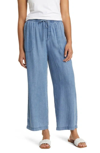 Beachlunchlounge Inaya Chambray Drawstring Trousers In Blue Wash