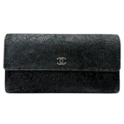 Pre-owned Chanel Cc Leather Wallet () In Black