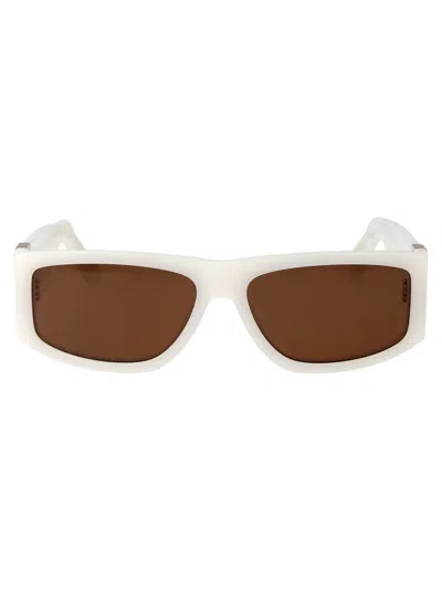 Gcds Sunglasses In 21e Bianco/marrone