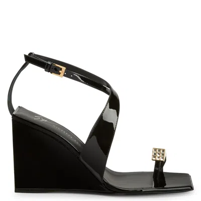 Giuseppe Zanotti Nihao Ring 高跟凉鞋 In Black