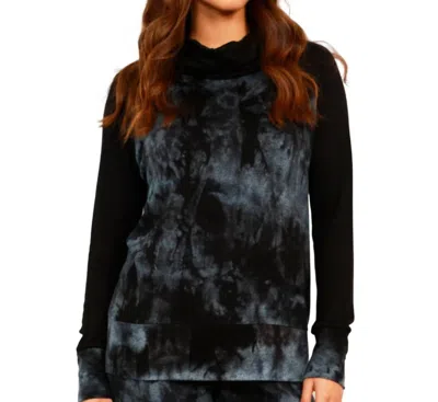 French Kyss Marble Wash Color Block Turtleneck Top In Storm In Black