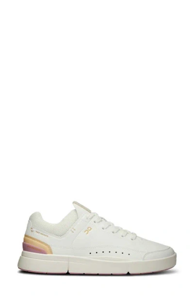 On Women's The Roger Centre Court Low Top Sneakers In White/zephyr