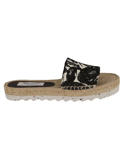 Stella Mccartney Gaia Embroidered Slippers In Mushroom