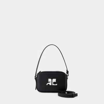 Courrèges Ac Leather Baguette Bag In Black