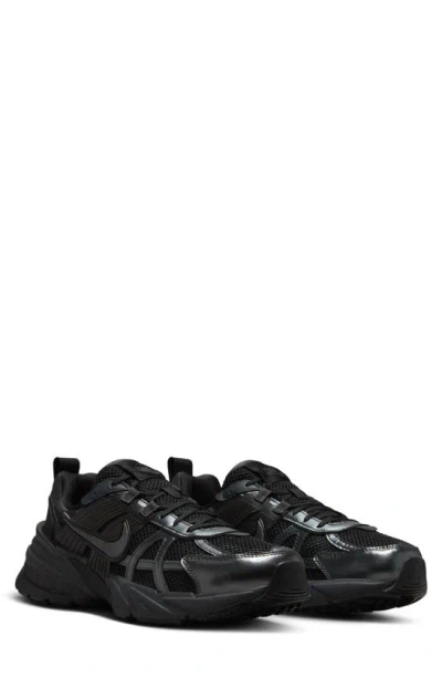 Nike V2k Run Sneaker In Black/dk Smoke Grey-anthracite