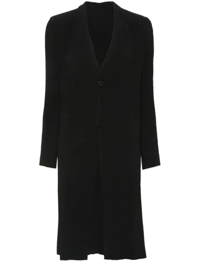 Issey Miyake V-neck Pleated Coat In Black