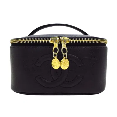 Pre-owned Chanel Vanity Leather Clutch Bag () In Black