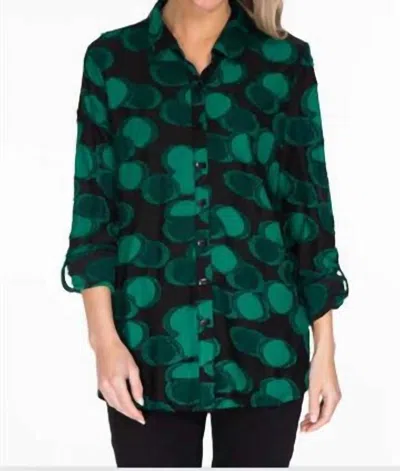 Multiples Roll Tab Long Sleeve Button Front Hi-lo Circle Clip Jacq Knit Shirt In Emerald In Green