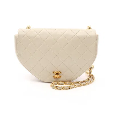 Pre-owned Chanel Matelasse Half Moon Chain Shoulder Bag Lambskin Off White Gold Hardware