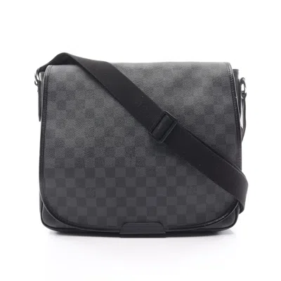 Pre-owned Louis Vuitton Daniel Mm Damier Graphite Shoulder Bag Pvc Leather In Black