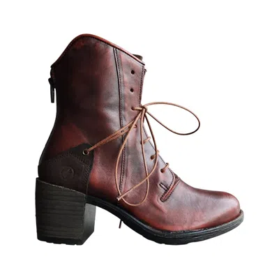 Casta Prime Lace Up Boot In Red In Brown
