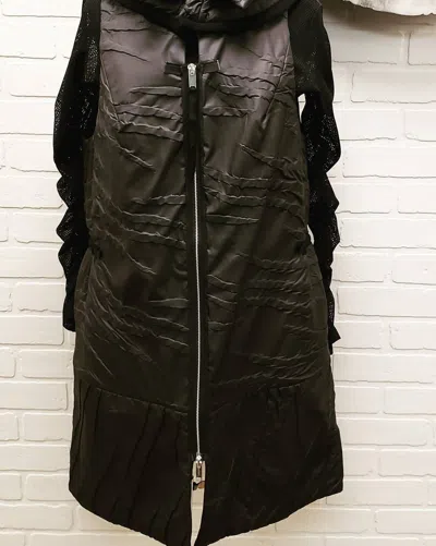 Ny 77 Design Italian Vest In Black In Green