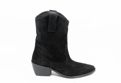 Ateliers Dolly Boot In Black