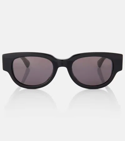 Bottega Veneta Triangle Sunglasses In Black