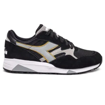 Diadora N902 Trainers Black