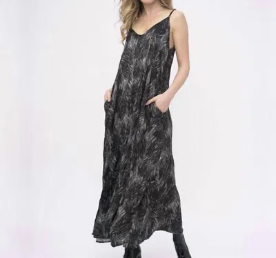 Baci Ruffle Leaf Print Maxi Dress In Black & White