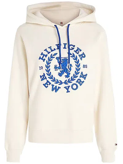 Tommy Hilfiger Reg Crest Hoodie Clothing In White