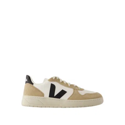 Veja V-10 Sneakers - Leather - White Sahara In Neutrals