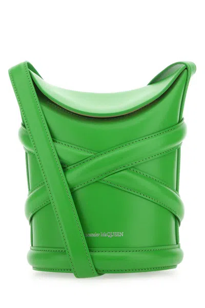 Alexander Mcqueen The Curve Bucket Shoulder Bag In Green