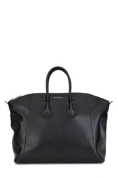 Givenchy Handbags. In 001