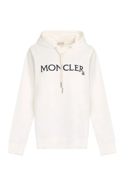 Moncler Logo Embroidery Hooded Sweatshirt In White