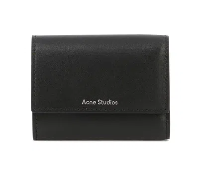 Acne Studios Logo Detailed Tri-fold Wallet In Black