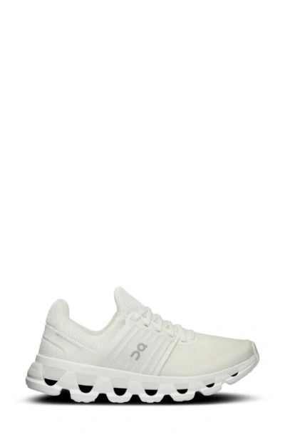 On Cloudswift 3 Ad Trainers In White