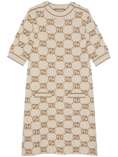 Gucci Monogrammed Logo Intarsia Short-sleeve Dress In Beige