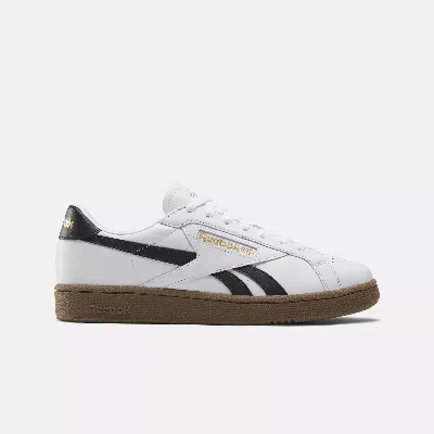 Reebok White Club C Grounds Uk Trainers In White / Black / Gum