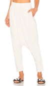 RAQUEL ALLEGRA CROPPED SLOUCHY PANT,Y74 1642