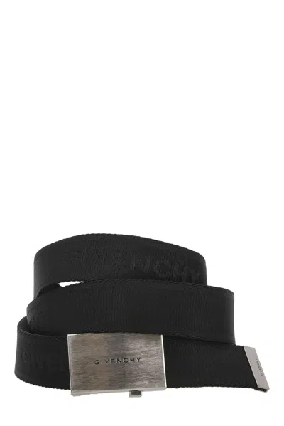 Givenchy Logo Engraved Skate Belt In Nero