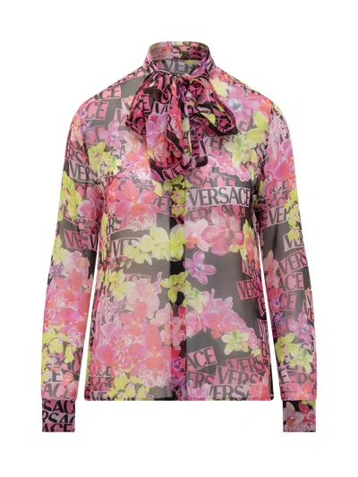 Versace Allover Floral Printed Long Sleeved Shirt In Nero Rosa