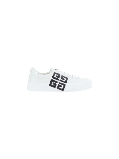 Givenchy City Sport Sneakers In White/black