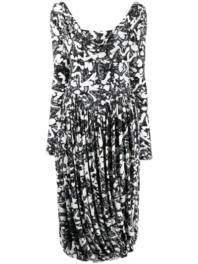 Stella Mccartney Graphic Printed Jersey Dress In Black
