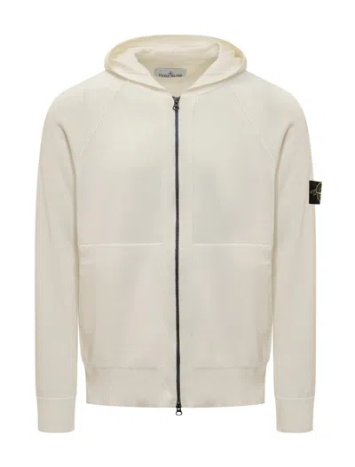 Stone Island Logo Patch Zip Up Hoodie In Bianco