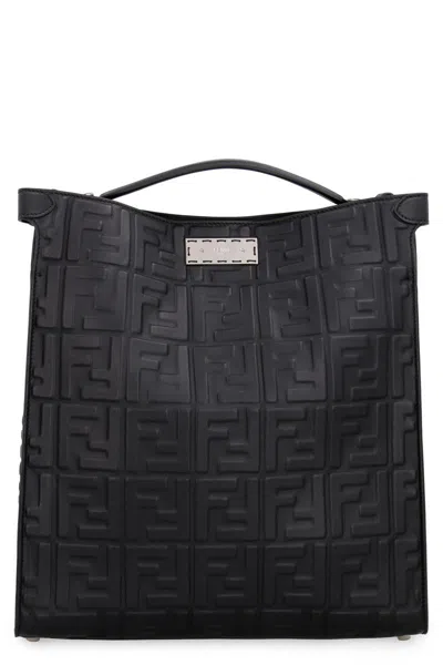 Fendi Peekaboo Leather Bag In Black