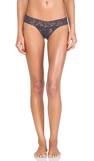 Hanky Panky Petite Size Signature Lace Low Rise Thong In Grey