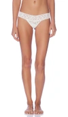 Hanky Panky Signature Lace Low Rise Thong In Marshmallow