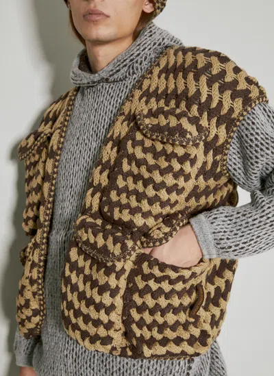 Isa Boulder Tinybasket Pocket Knit Vest In Brown